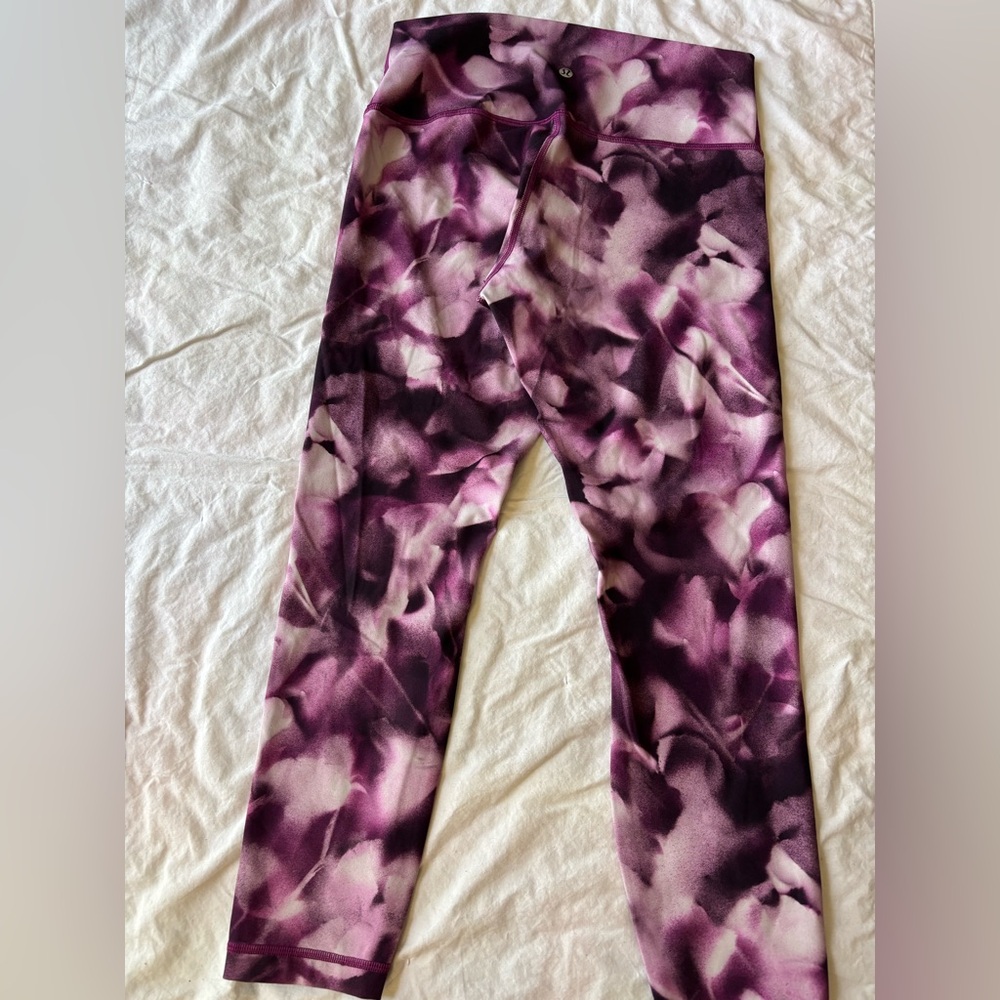 Lululemon Athletica Purple Artistic Leggings  size 8